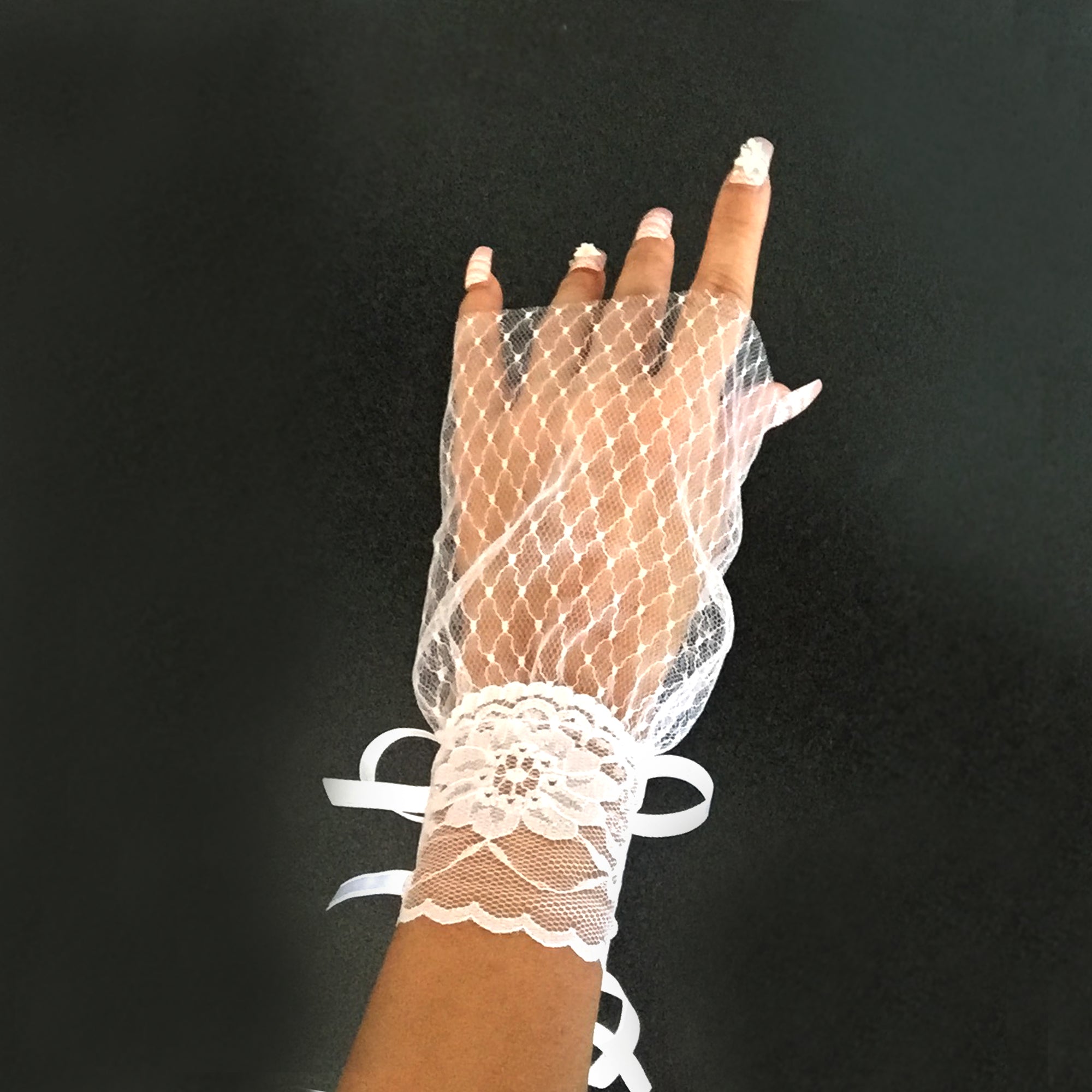 White Vintage Wedding Lace Cuff Bracelet, Tea Party Lace Gloves, Bridal Lace Gloves