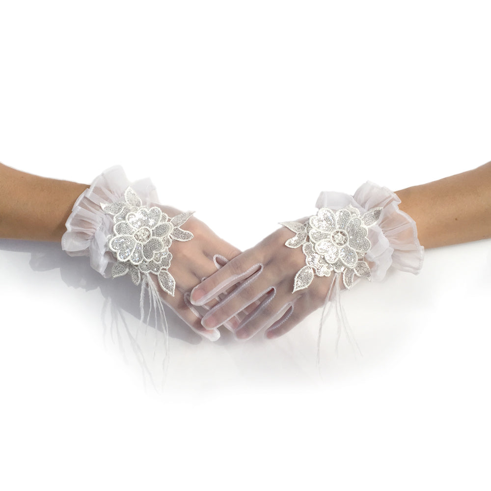 White Lace Bridal Gloves, Vintage Lace Wedding Gloves with Ostrich Feathers, Lace Gloves Flower