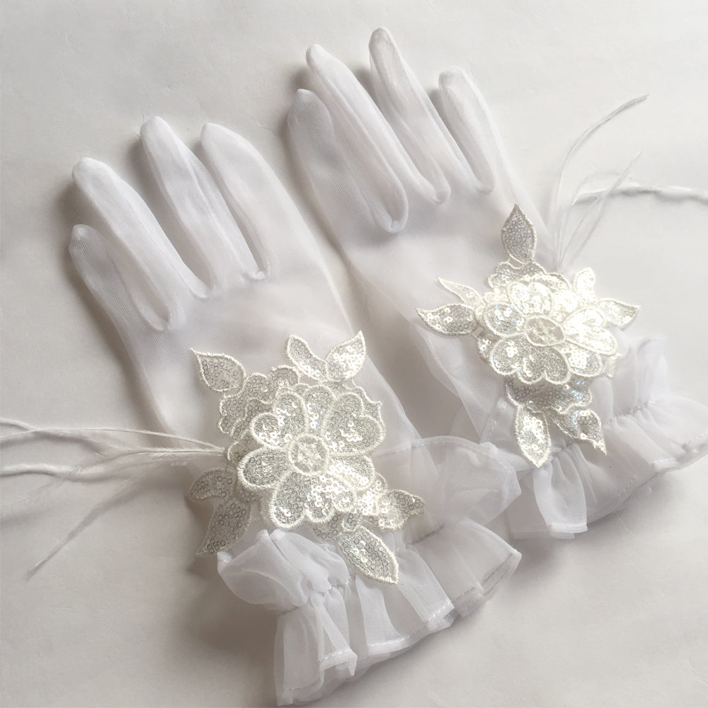 White Lace Bridal Gloves, Wedding Gloves Lace, Vintage Lace Wedding Gloves with Ostrich Feathers
