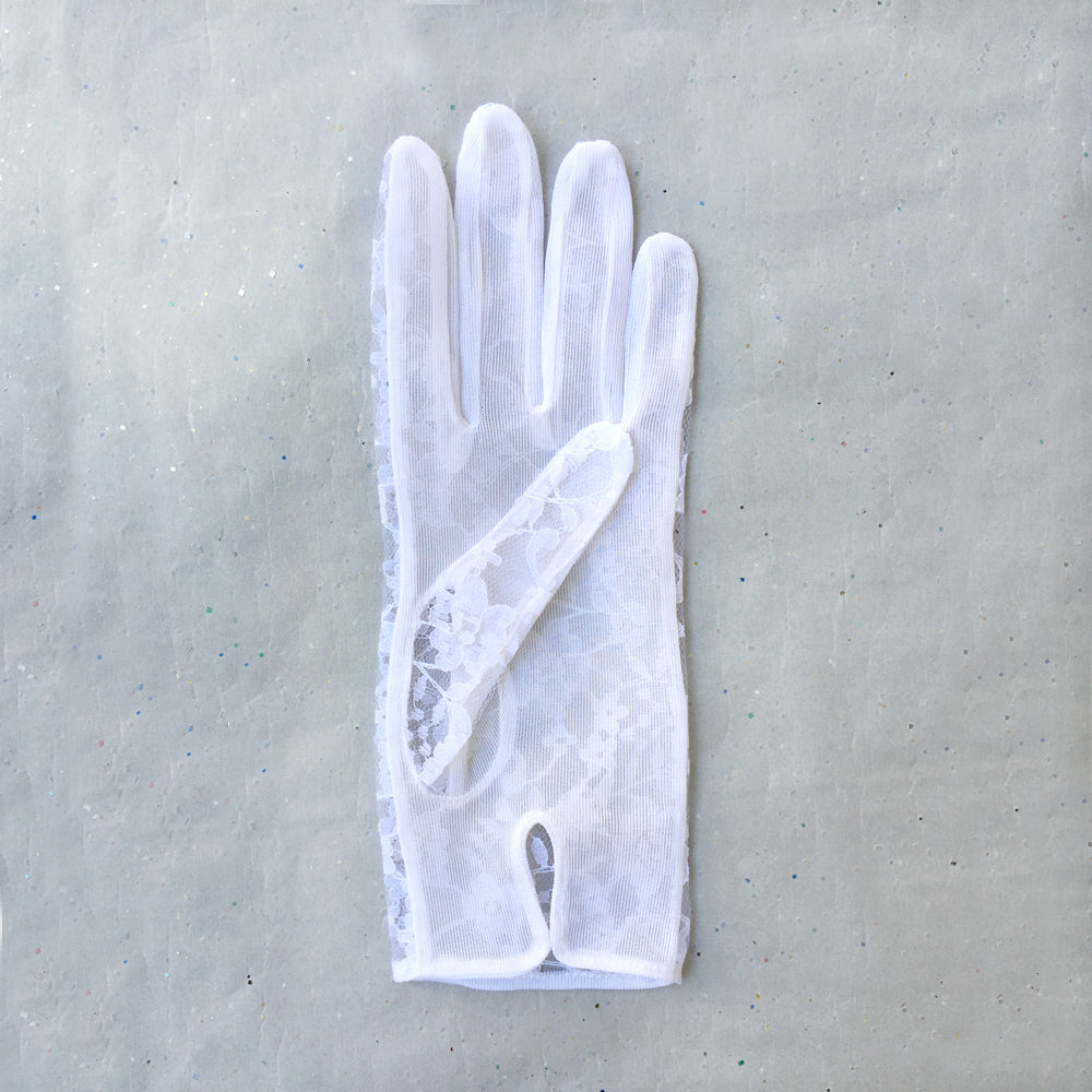 White Lace Bridemaids Gloves, White Wedding Gloves, White Lace Gloves with Jewelry