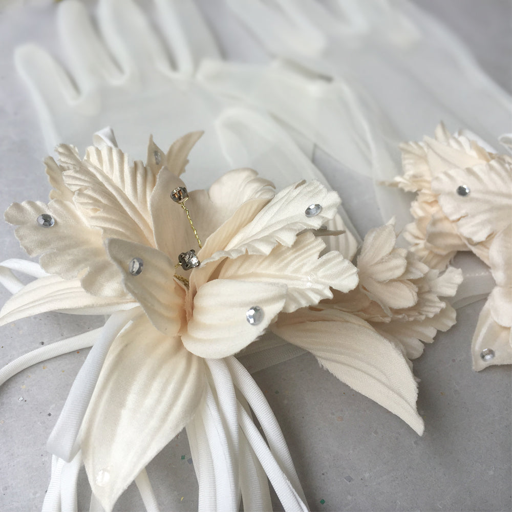 Wedding Gloves Ivory Lace Gloves, Brial Gloves Ivory with Rhinestone, Tea Party, Evening, Formal