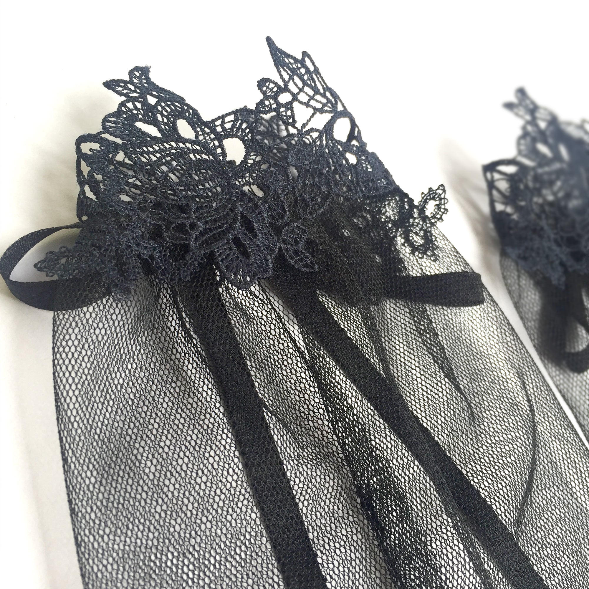 Black Short Lace Cuffs Bracelet, Opera Gloves, Black Evening Lace Wrist Cuffs, Gothic, Vintage
