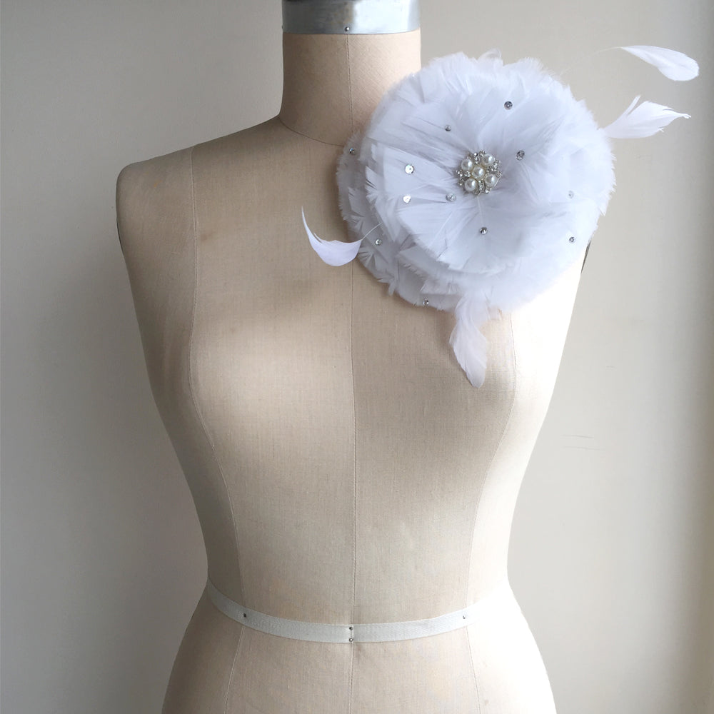 White Feather and Rhinestone Wedding Fascinator Clip, Cocktail Hat Fascinator Headpiece, Feather Flower Brooch