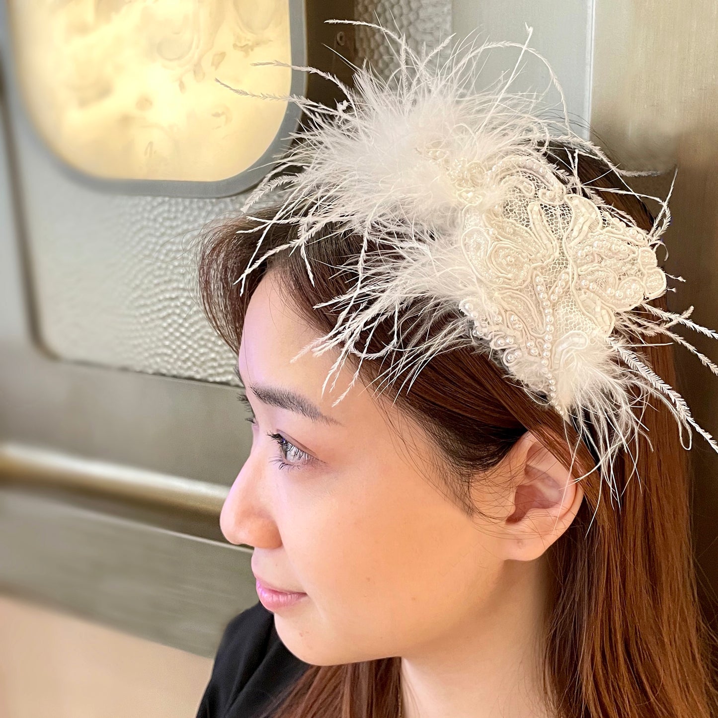 White Feather Headpiece, Bridal Ostrich Feather Headband, Feather Crown Headband for Wedding with White Lace and Pearl