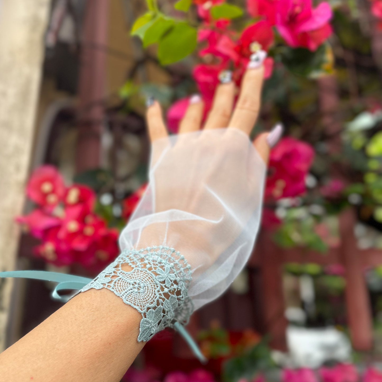 Lace Gloves for Wedding, Sheer Short Gloves Wedding, Bridal Lace Gloves, Tea Party Gloves, Cocktail Evening Party Gloves