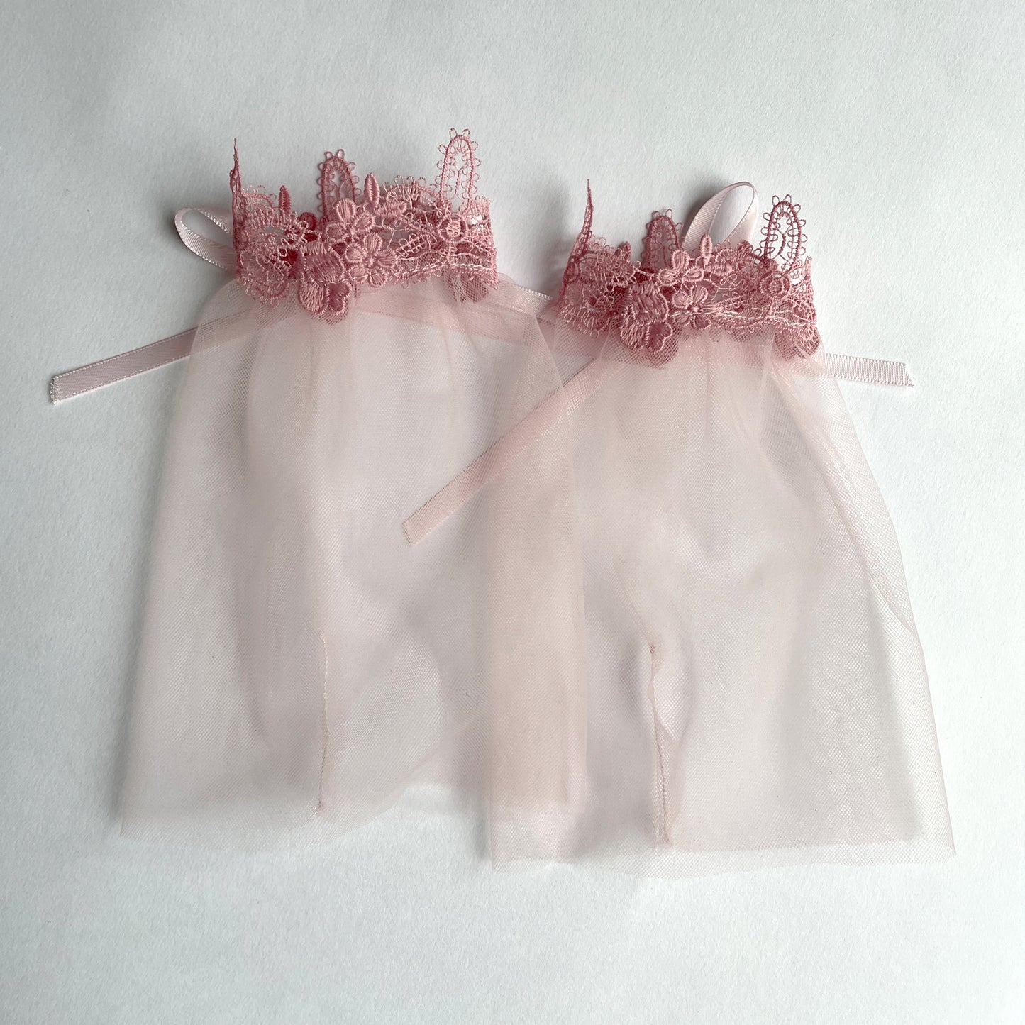 Lace Gloves for Wedding, Sheer Short Gloves Wedding, Bridal Lace Gloves, Tea Party Gloves, Cocktail Evening Party Gloves