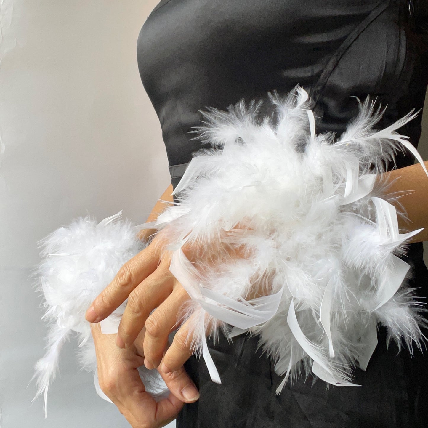Black Feather Cuffs, Prom Party Black or White Feather Wristband, Luxury Feather Sleeves Cuffs