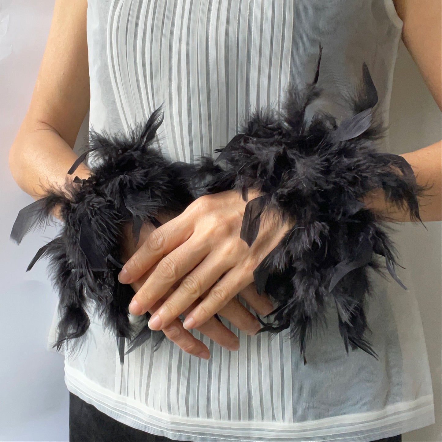 Black Feather Cuffs, Prom Party Black or White Feather Wristband, Luxury Feather Sleeves Cuffs