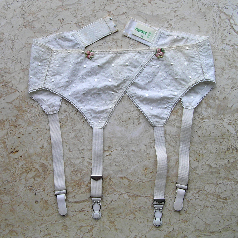 Vintage Embroidered Fabric Garter Belt, Suspender Belt, Vintage Lingerie, by Carnival in Size 24 with Original Size Tag