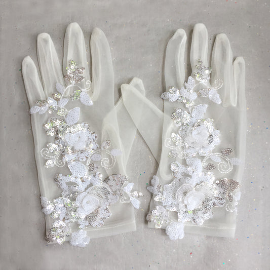 Vintage Style Ivory Lace Wedding Gloves, Wrist Gloves, Short Lace Bridal Gloves with With White and Silver Sequin