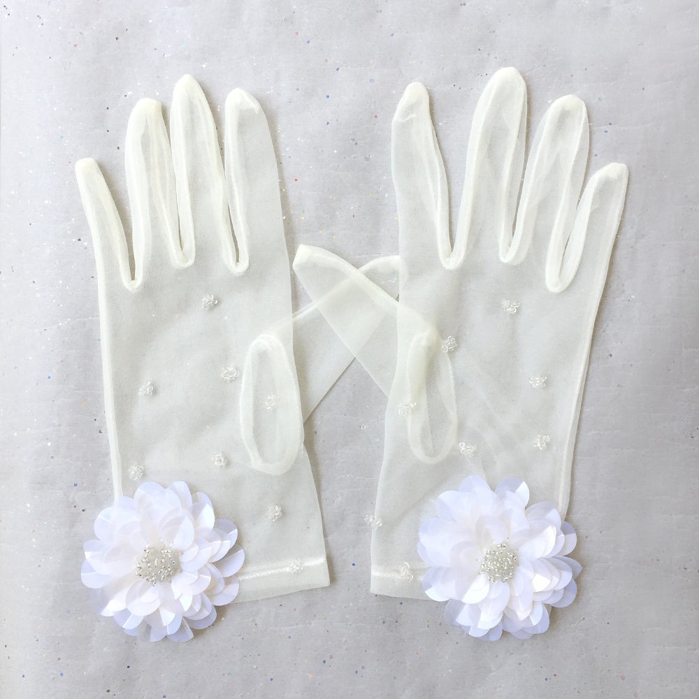 Ivory Bridal Gloves, Vintage Style Lace Wedding Gloves, Lace Gloves White Flower