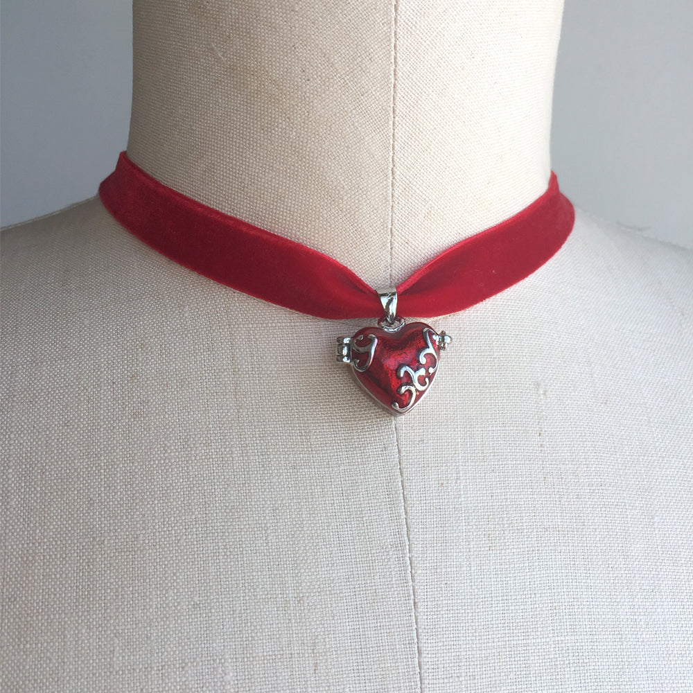 Collar de gargantilla con cerradura de corazón rojo, disfraz de descendientes de Evie, corazón descendiente, Disney