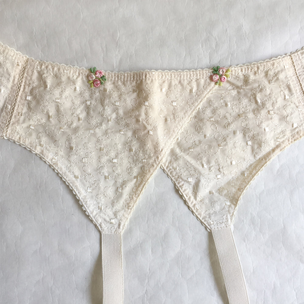 Vintage Embroidered Fabric Garter Belt, Suspender Belt, Vintage Lingerie, by Carnival in Size 24 with Original Size Tag