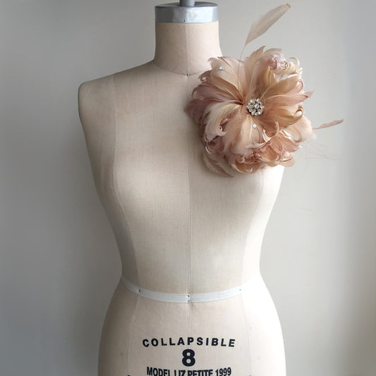 Feather Flower Brooch Hair Clip with Rhinestone, Special Occasion Clip Fascinator, Birthday Hair Fascinator