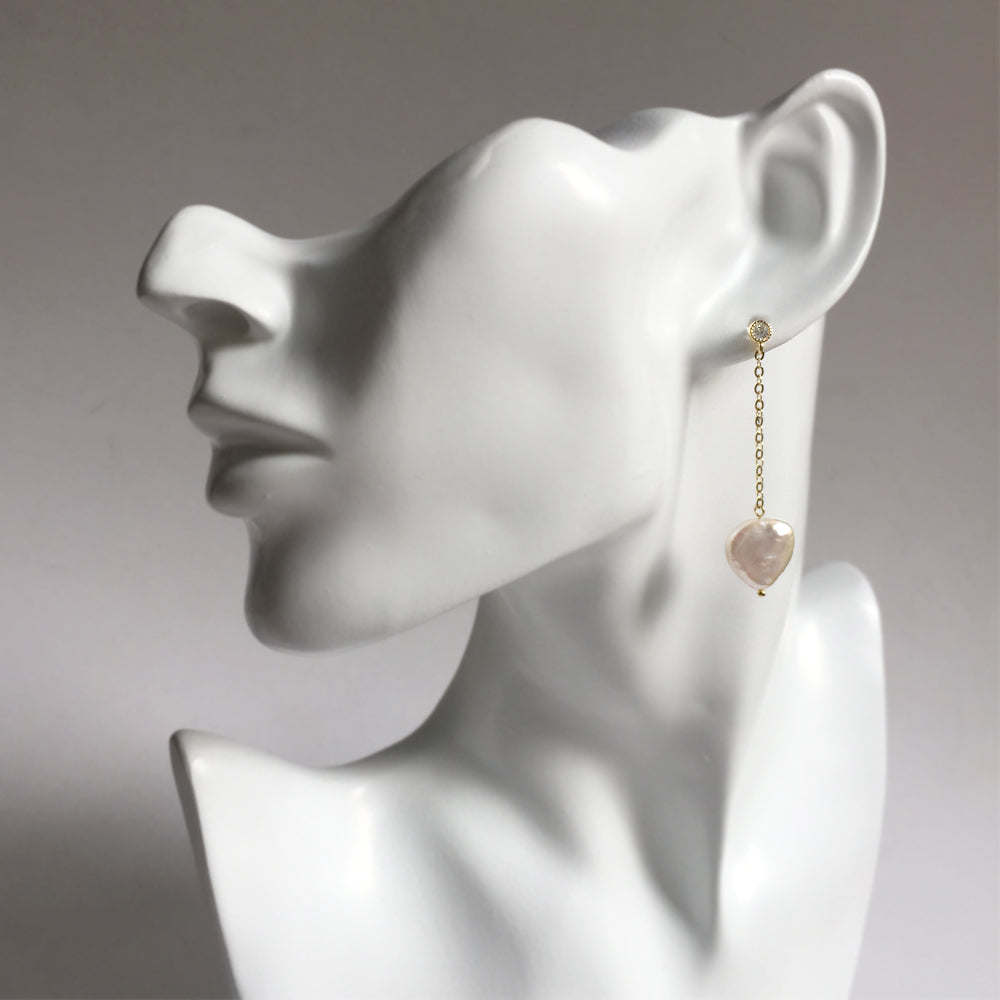 Pendientes de perlas de corazón de oro, pendientes colgantes de perlas simples, pendientes de oro en forma de corazón de perlas