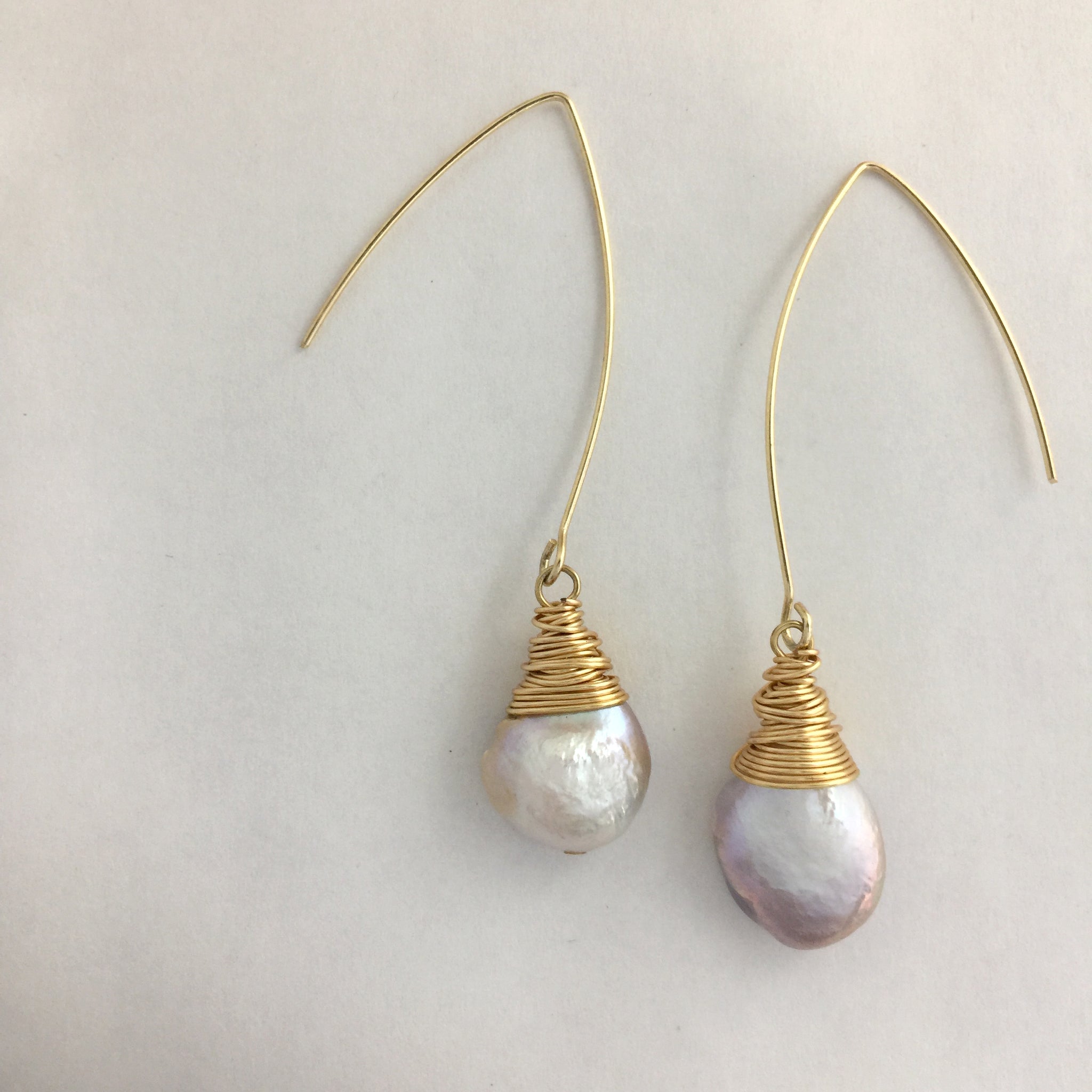 Pendientes colgantes de perlas barrocas nupciales, regalo del día de la madre, pendientes de perlas gitanas boho hippie