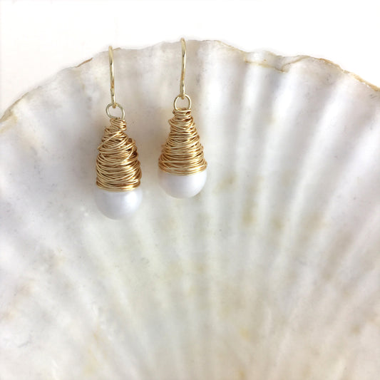 Boho Pearl Dangle Earrings, Baroque Pearl Drop Earrings, Gifts for Mom, 14k Gold and Baroque Pearl Jewelry